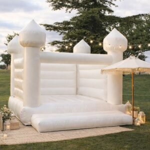 Alquiler castillo hinchable blanco Madrid